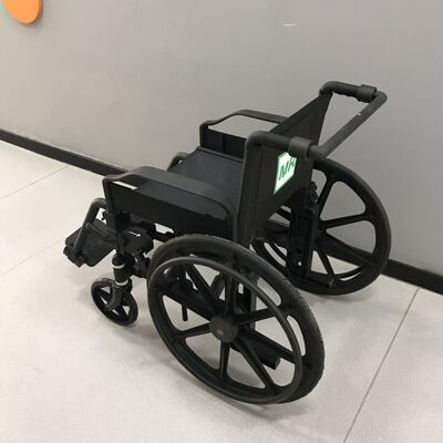 Load Bearing Weight 100kg Non Magnetic Wheelchair Seatheight 46 Cm Lightweight 17kg Durable and Comfortable Mobility Aid
