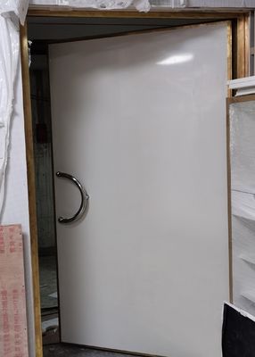 Perangkat MRI Medis RF Shielding Swing Door Model Covering Shielding Band 14KHz 40GHz Memberikan Pemisahan Sinyal Ultimate
