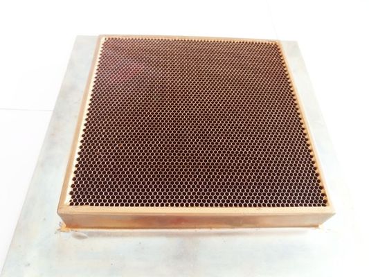 Bahan Penyerap Mikrowave Honeycomb Waveguide Air Vents untuk MRI Room Shielding dan Komunikasi Perangkat Aplikasi