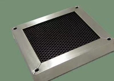 Panel Ventilasi Pandu Gelombang Seluler Flush Fit Lebar 300Mm 600Mm Potongan Uji Coba Tersedia Sempurna untuk Pembuangan Panas Elektronik dan Pembaruan Udara