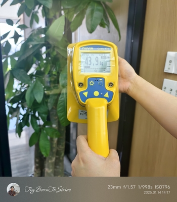 Ukuran besar layar sentuh Pengalaman sentuh terbaik untuk sistem remote control bisnis Anda Ya