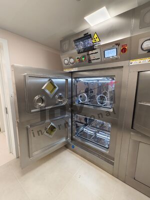 Sel panas radiasi nuklir perlindungan tinggi dengan ventilasi tekanan negatif untuk penanganan bahan radioaktif yang aman