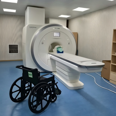 Kursi roda MRI non-magnetik dengan kapasitas berat 700 pon, desain yang dapat dilipat, dan roda karet non-magnetik untuk transportasi bariatrik
